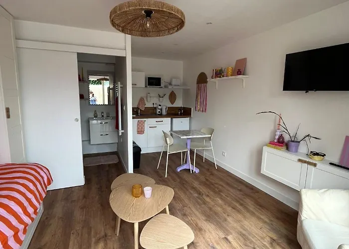 - Riva Bella Apartamento